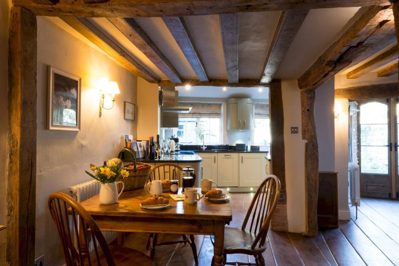 Miller Cottage A Luxury 1550'S Cottage In The Historic Centre Of Saffron Walden Exterior foto