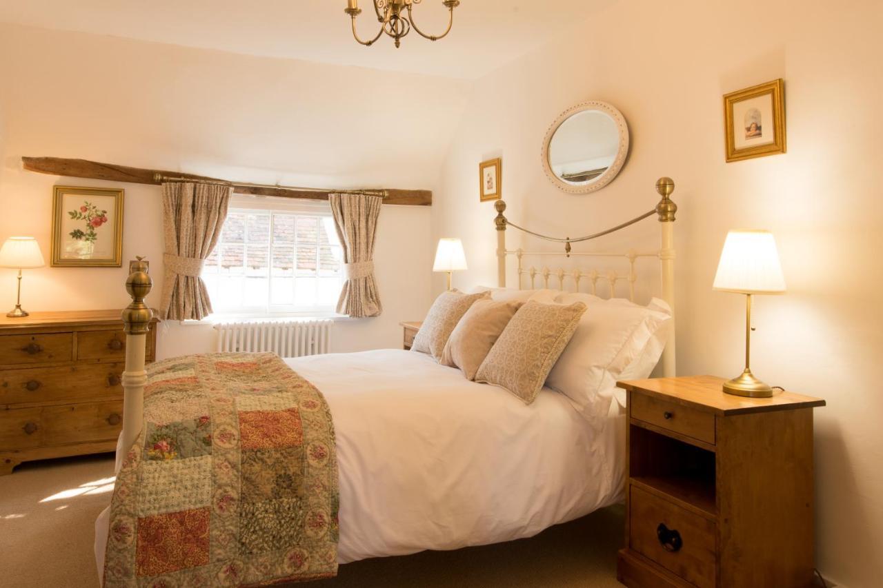 Miller Cottage A Luxury 1550'S Cottage In The Historic Centre Of Saffron Walden Exterior foto