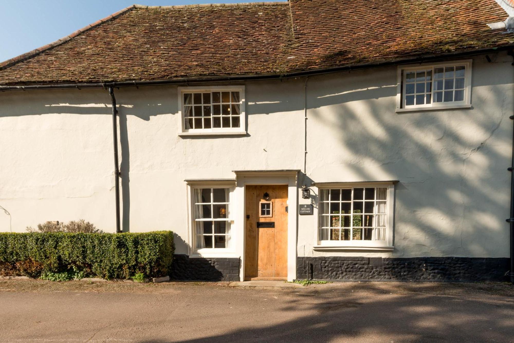 Miller Cottage A Luxury 1550'S Cottage In The Historic Centre Of Saffron Walden Exterior foto